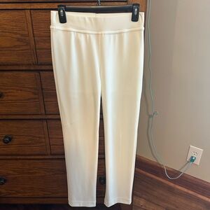 IC COLLECTION NWT Cream Ankle Cropped Pants